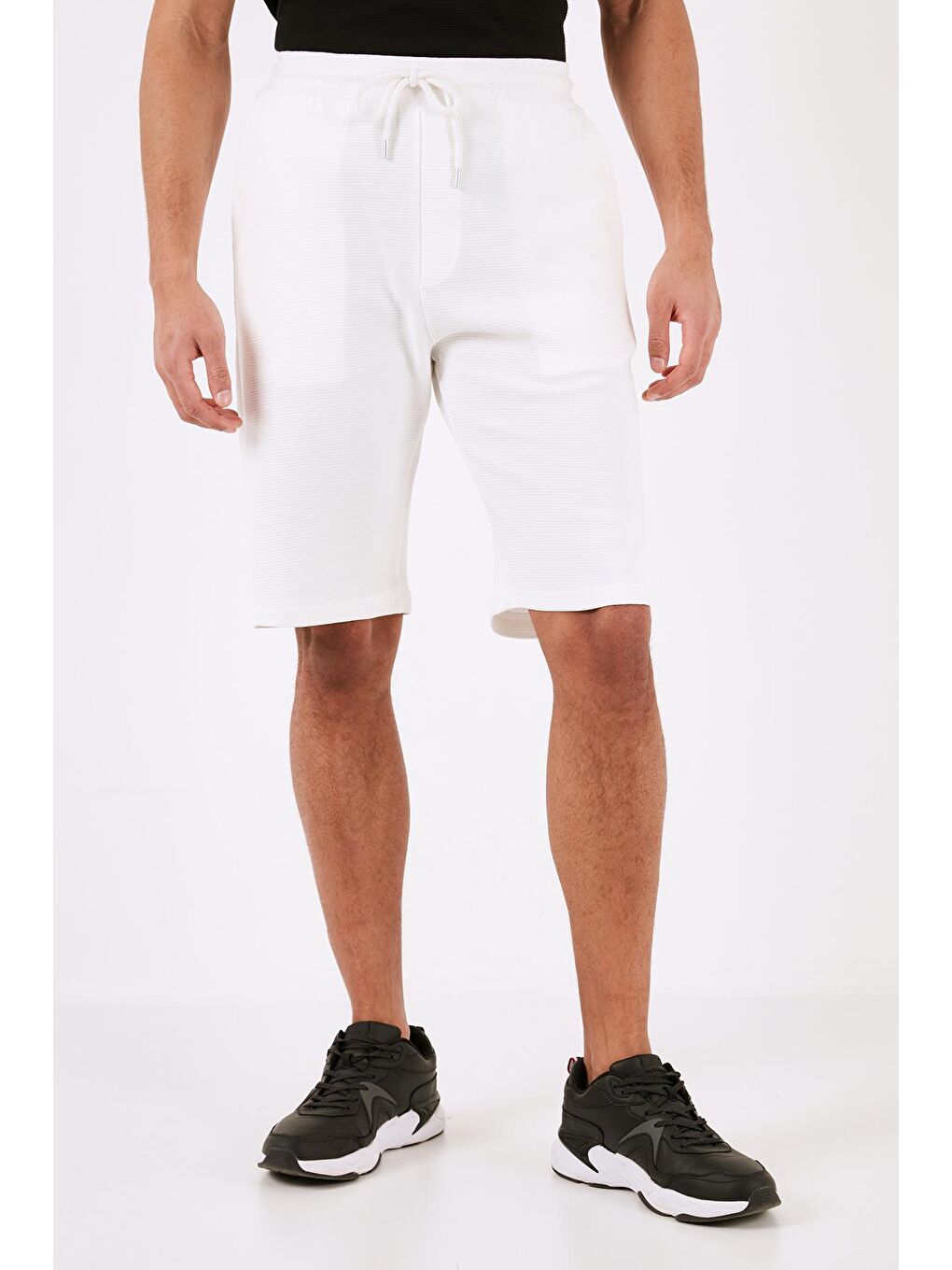 Buratti Ekru Pamuklu Relaxed Fit Cepli Short 5908023 - 2