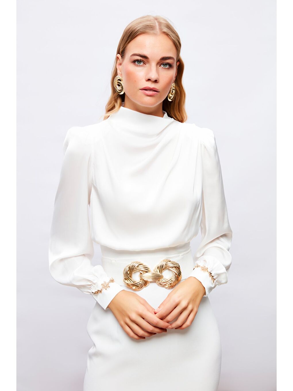 Kol Aksesuar Detaylı Bluz - Ekru-2