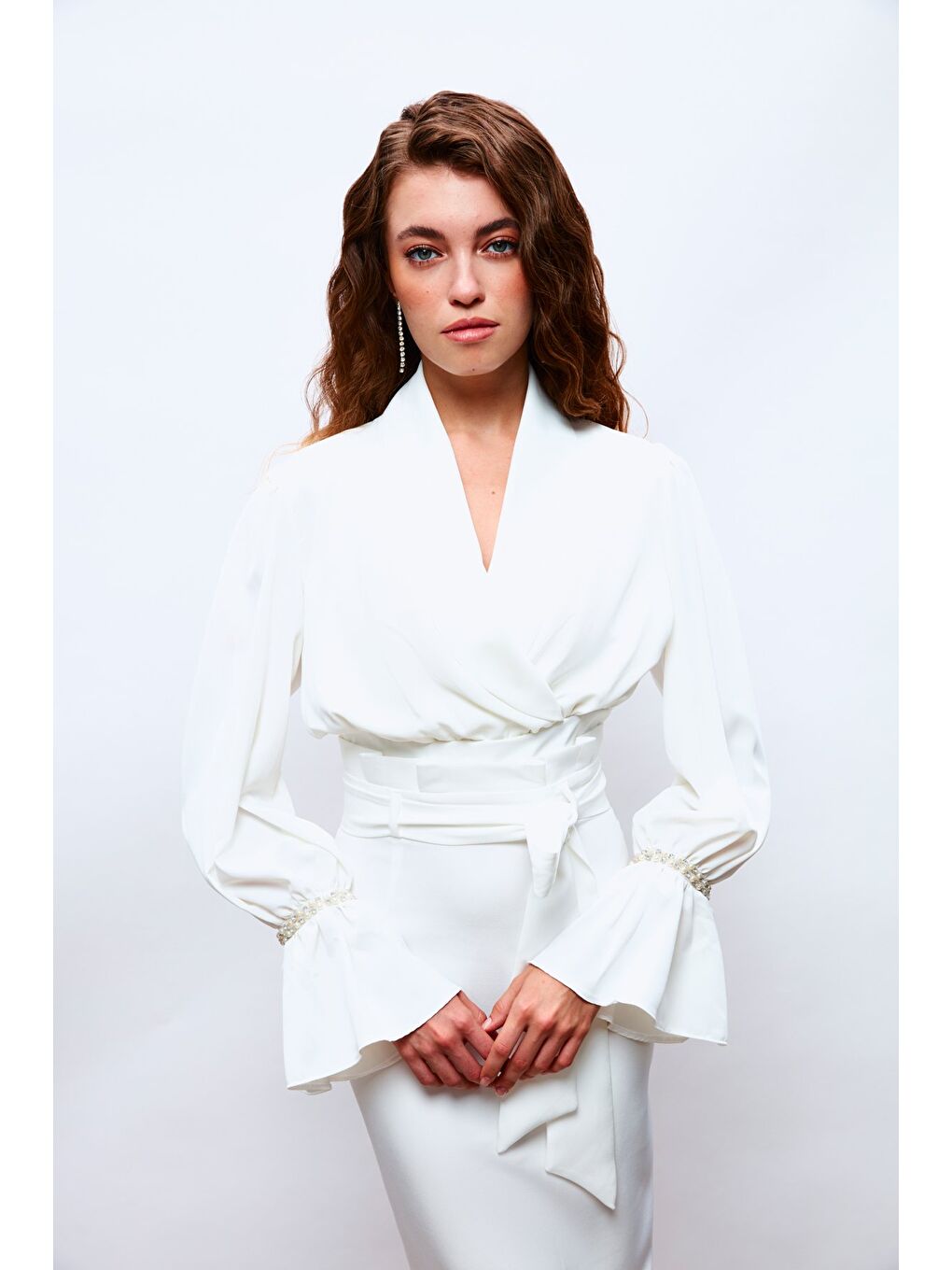 Kol Aksesuar Detaylı Bluz - Ekru-2