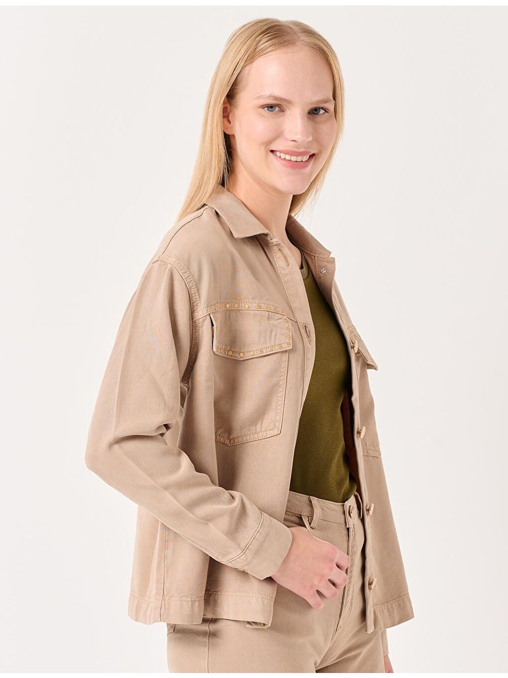 Bej Vizon Uzun Kollu Düğmeli Denim Ceket-2