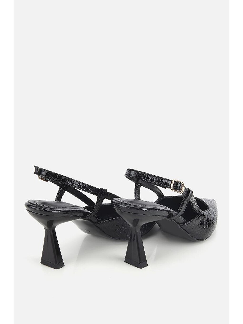 Kadın Siyah Arkası Açık İnce Topuklu Stiletto-3