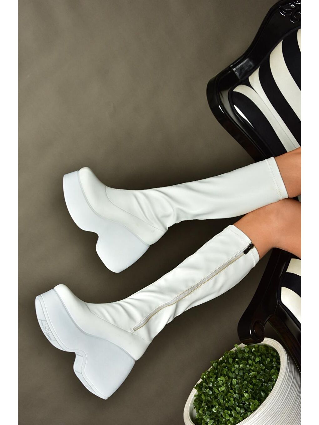 N9734444 Beyaz Kadın Çizme-3