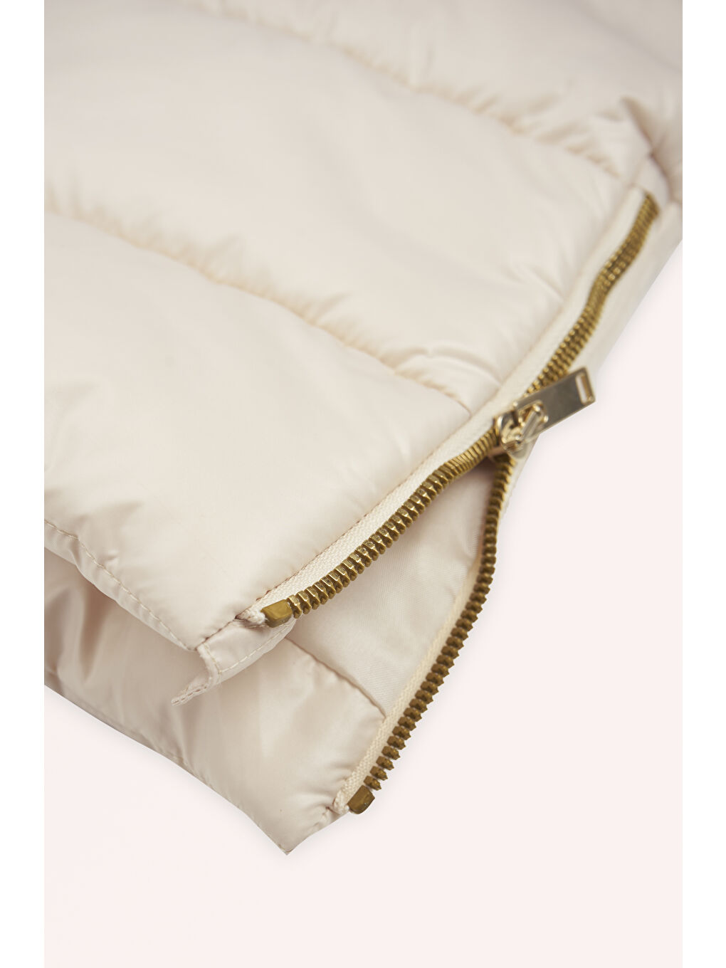 Kız Çocuk Cepli Bej Şişme Kaban-6