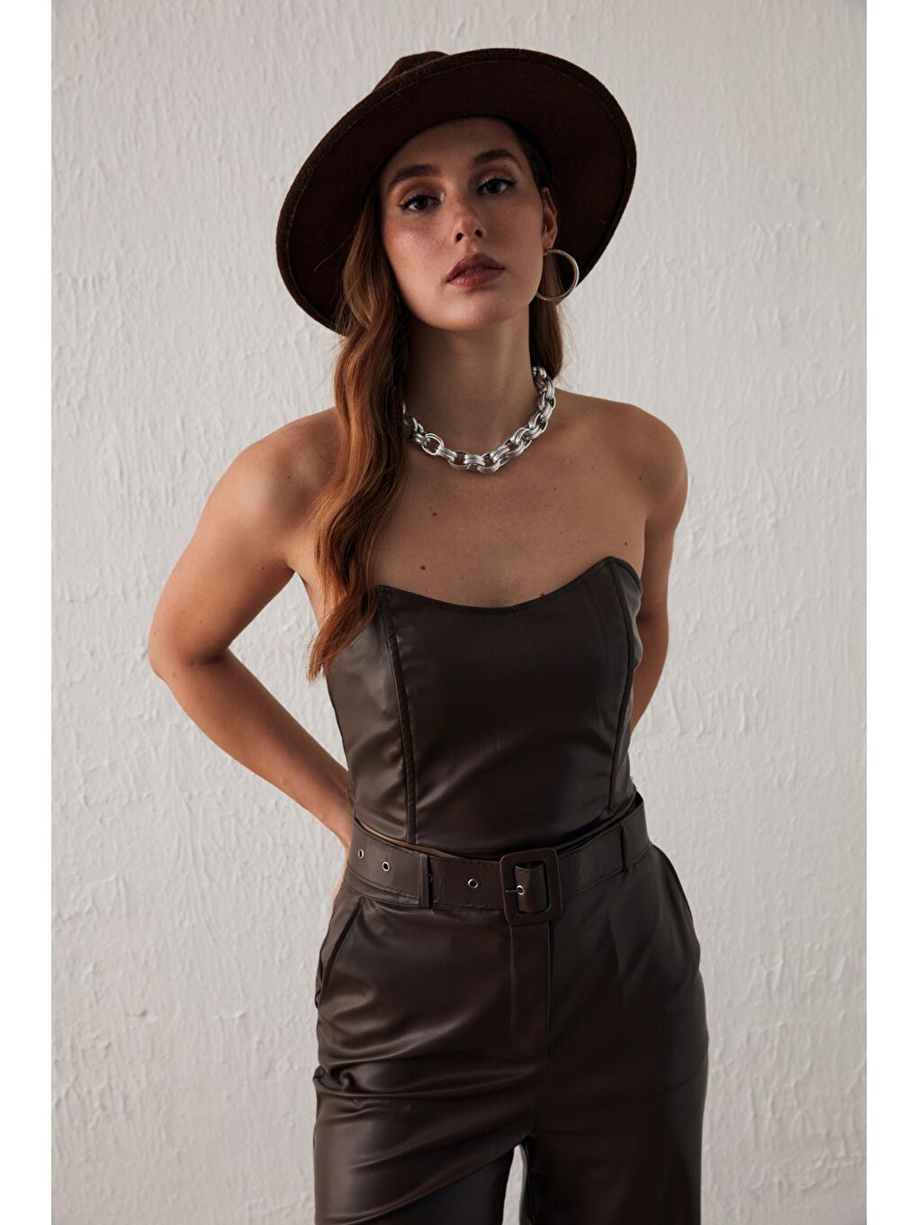 Kahverengi Deri Straplez Bluz - Koyu Kahve-2