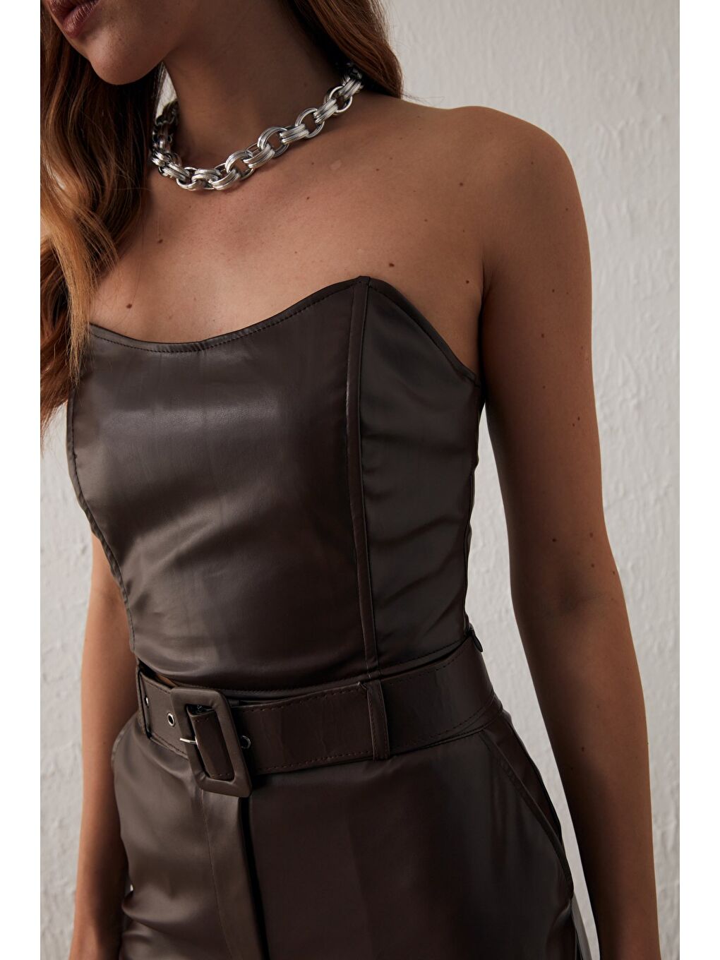 Kahverengi Deri Straplez Bluz - Koyu Kahve-4