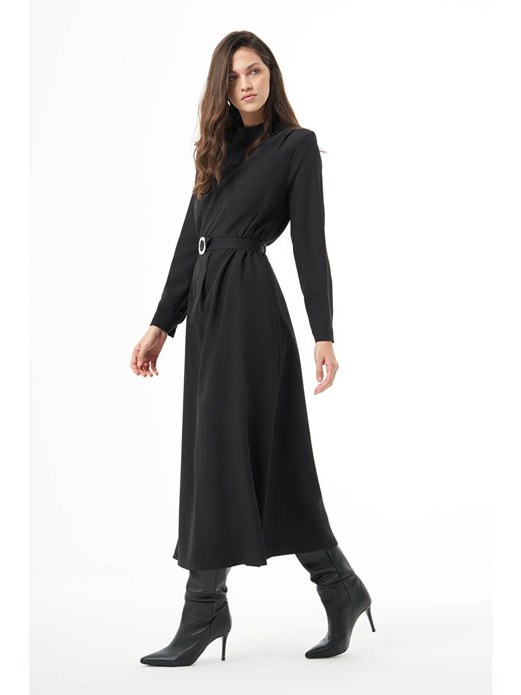 Taş Tokalı Siyah Elbise-1