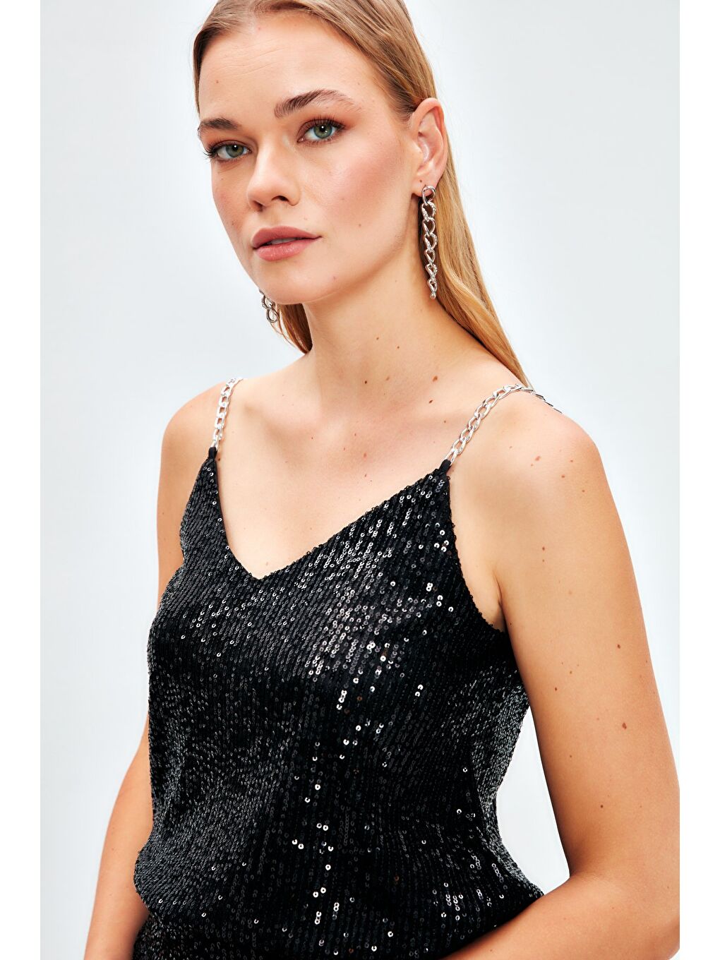 Zincir Askılı Payet Bluz - Siyah-1