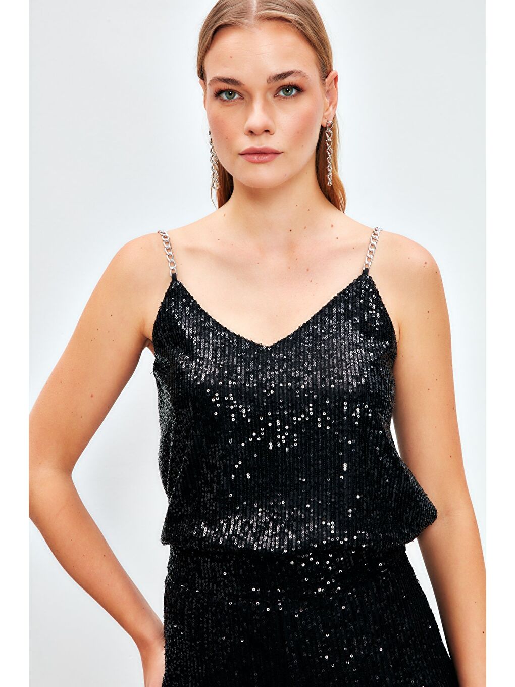 Zincir Askılı Payet Bluz - Siyah-3