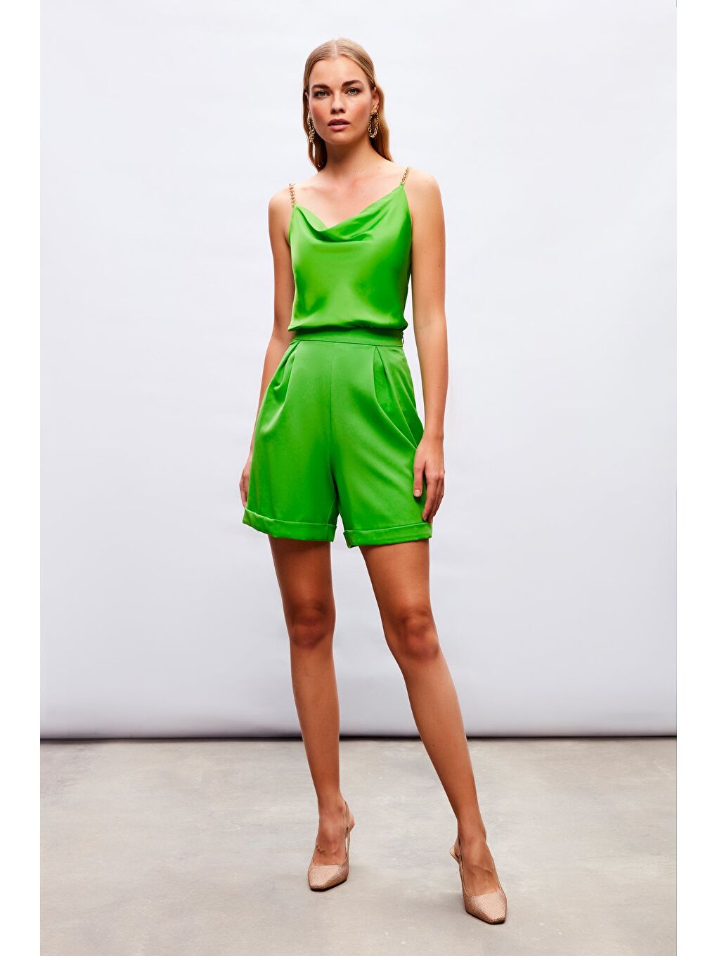 Zincir Askılı Saten Bluz - Açık Yeşil-6