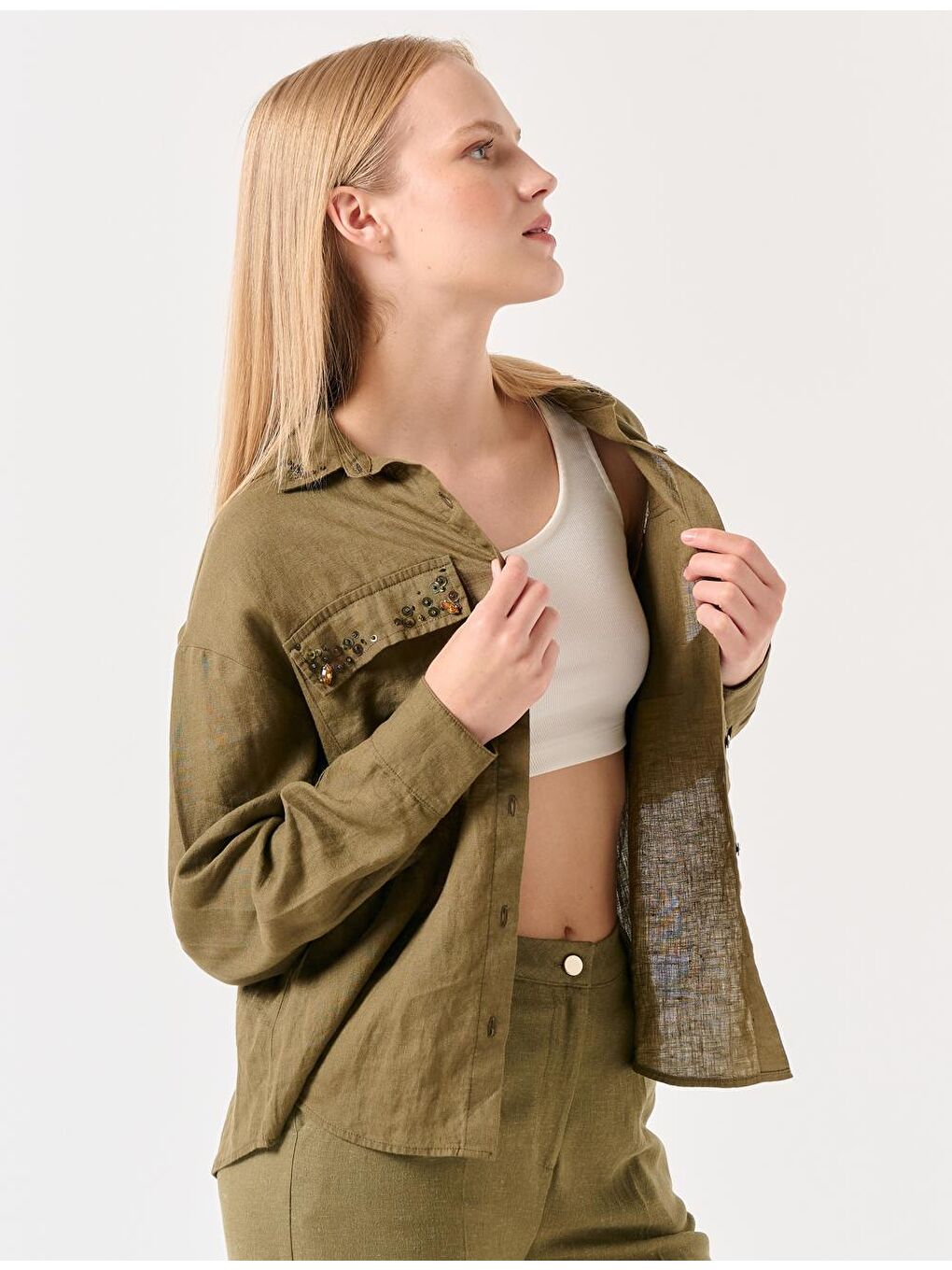 Haki Uzun Kollu Boncuk İşlemeli Keten Gömlek-3