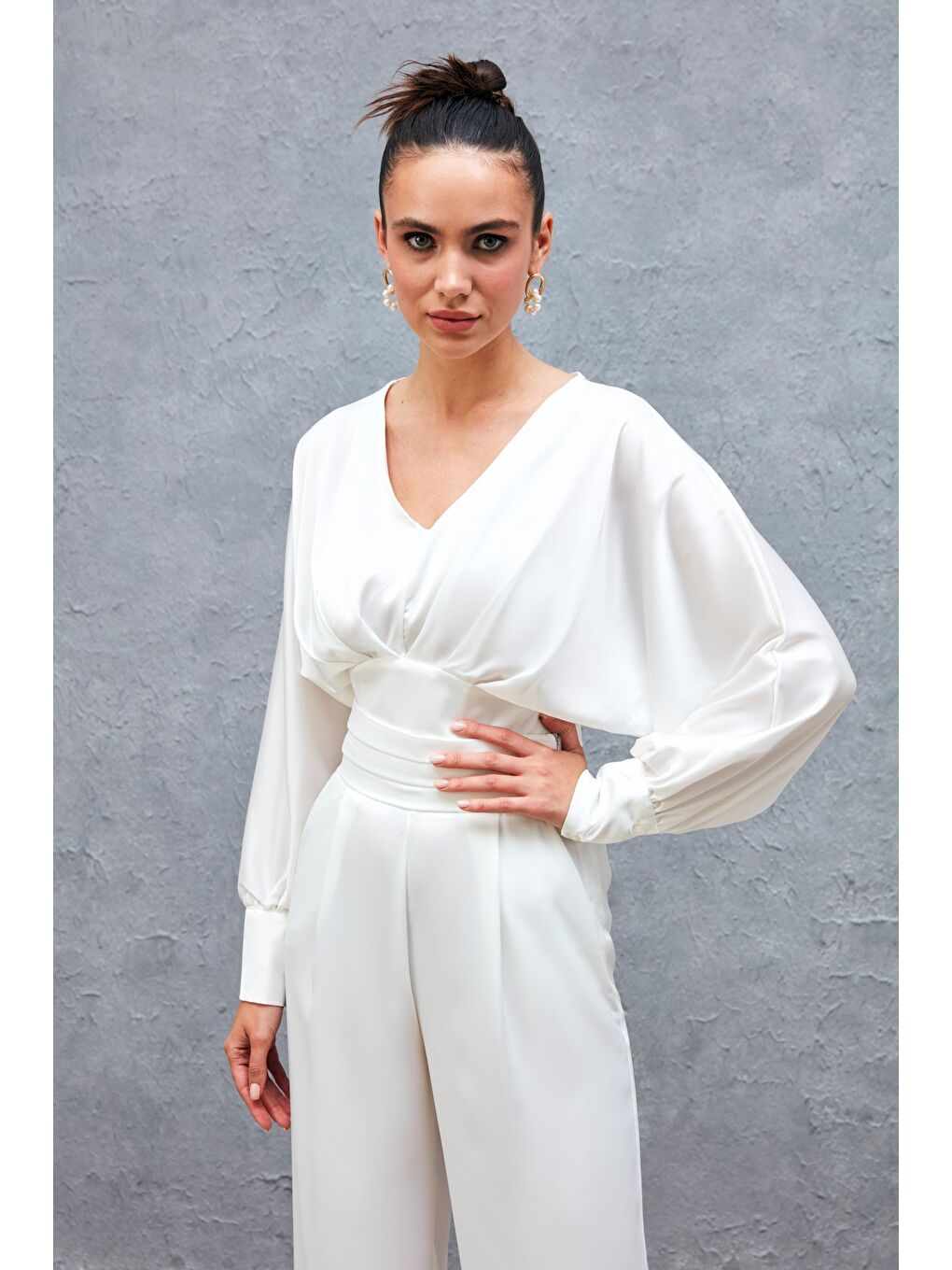 Geniş Kol Saten Bluz - Ekru-4