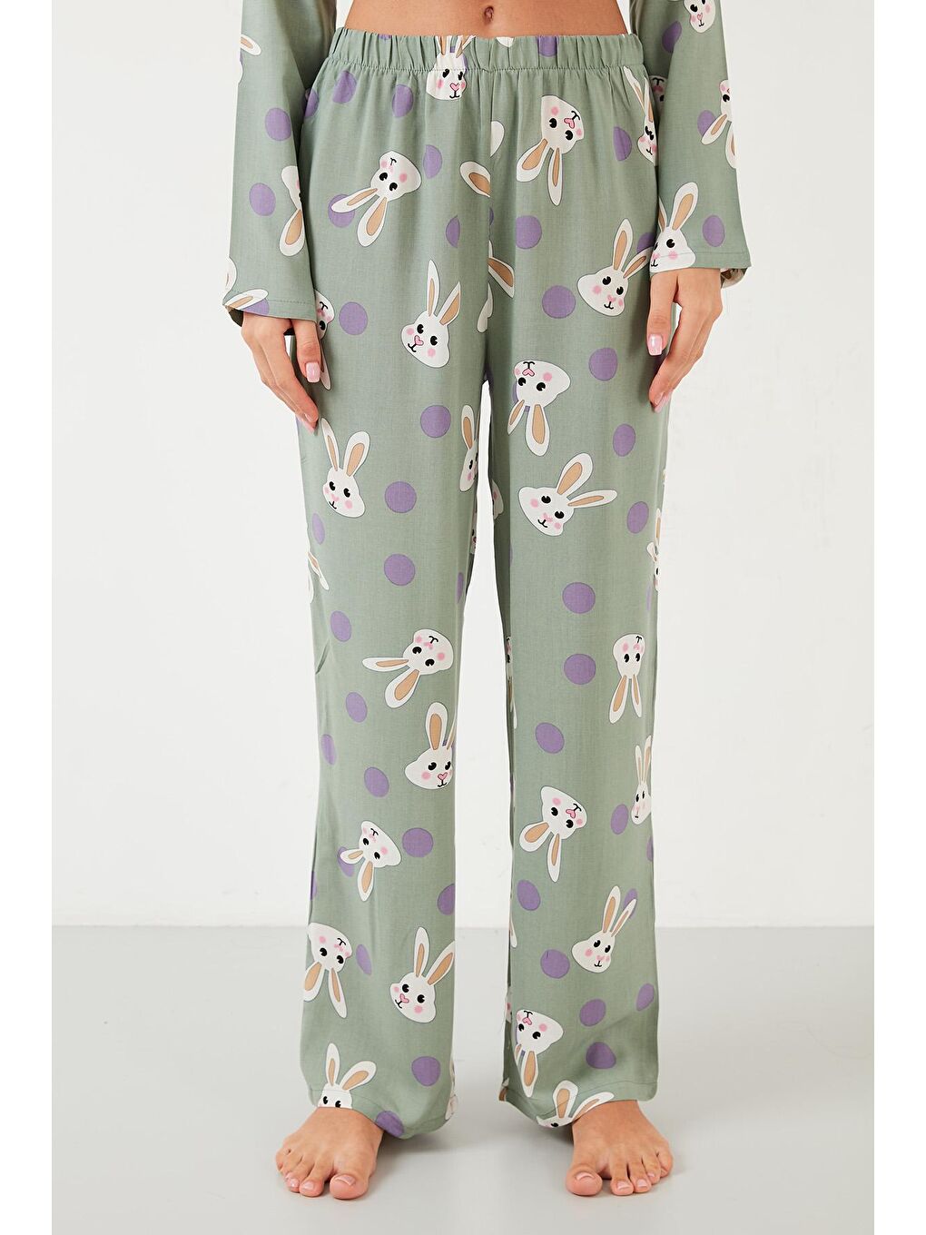 Yeşil Desenli Beli Lastikli Cep Detaylı Gömlek Yaka Dokuma Pijama Takımı 6110116-2