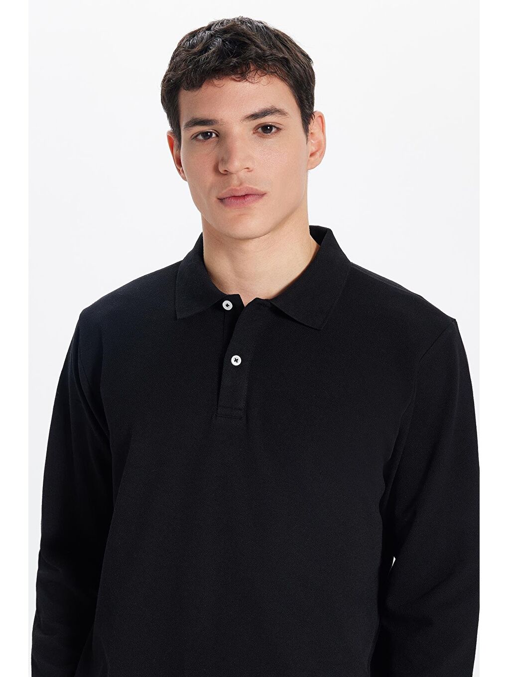 Erkek Standart Fit  Pamuklu Yumuşak Dokulu Düz Pike Uzun Kollu Siyah Polo Yaka Tişört-1