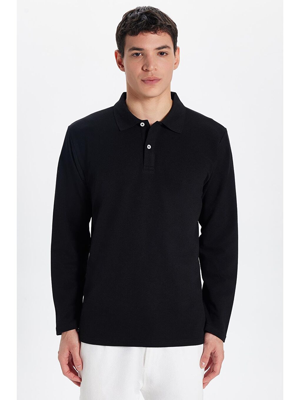 Erkek Standart Fit  Pamuklu Yumuşak Dokulu Düz Pike Uzun Kollu Siyah Polo Yaka Tişört-2