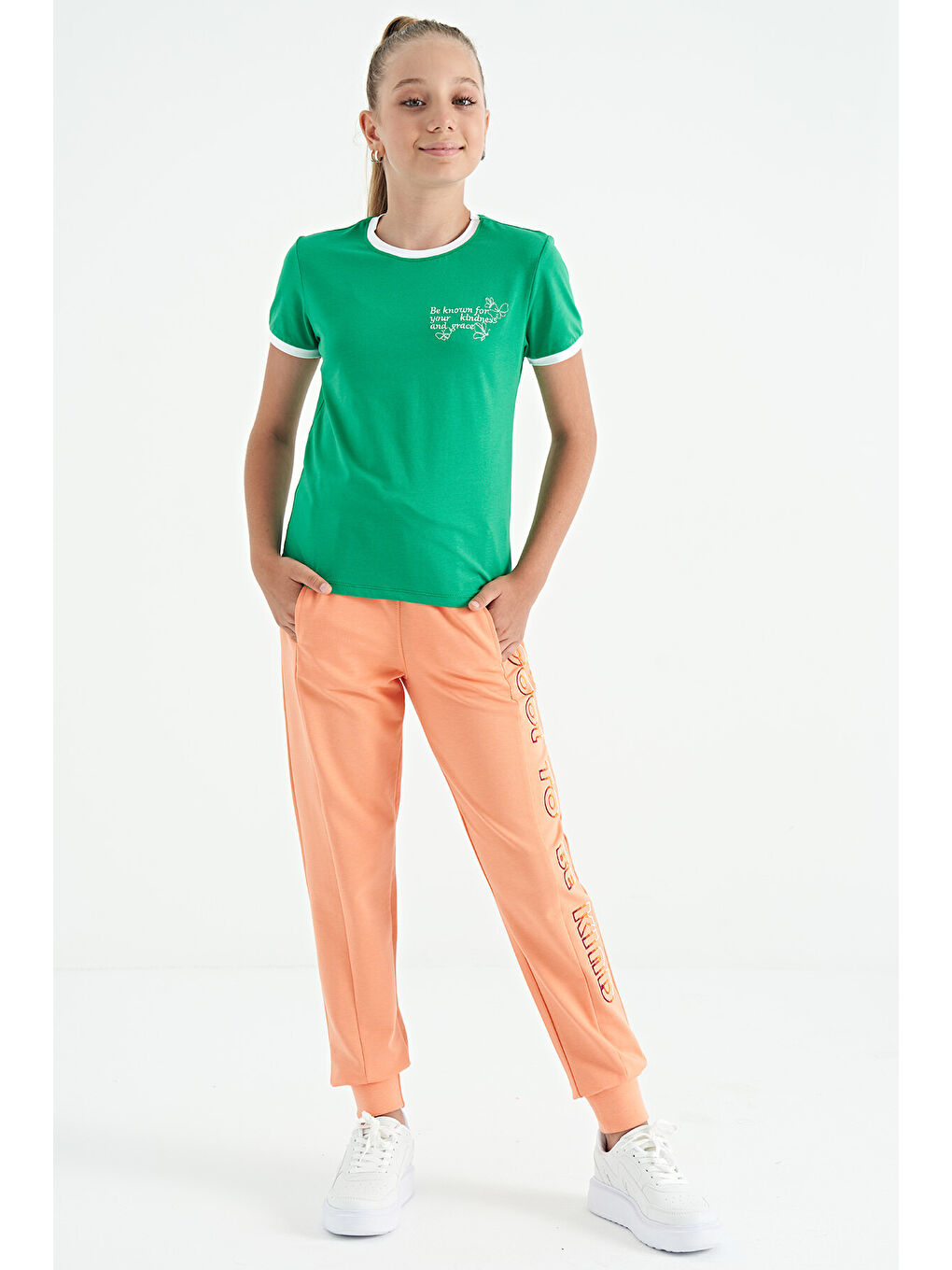 Turuncu Kavun Içi Yan Yazı Nakışlı Bağcıklı Standart Kalıp Jogger Kız Çocuk Eşofman Alt - 75123-4