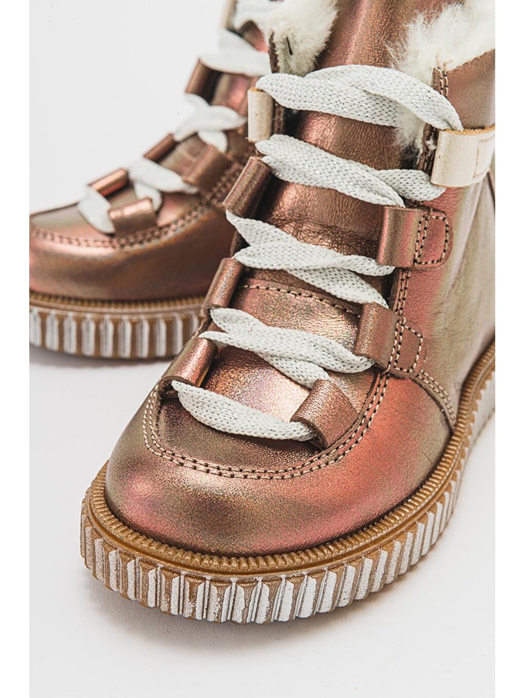 Bej Kız Çocuk Vizon Simli Hakiki Deri Anatomik Günlük Bot-1