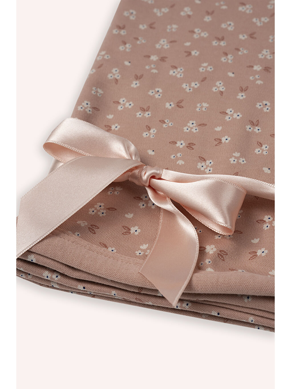 Pembe Kız Bebek 80*80 Çiçek Baskılı Gül Battaniye-1
