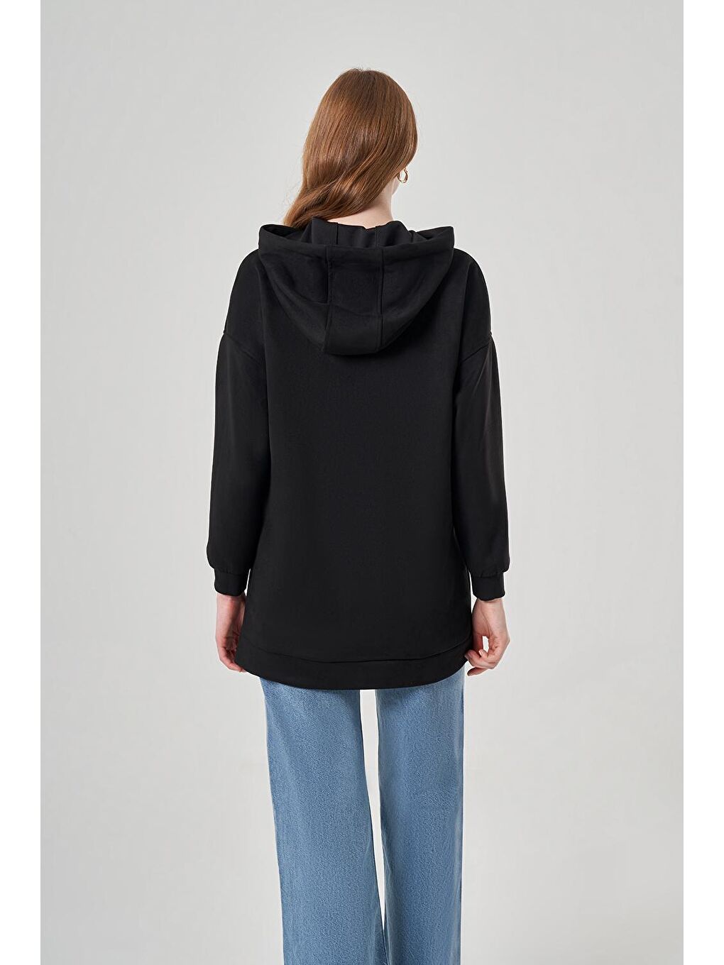 Süet Dokulu Kapüşonlu Siyah Sweatshirt-3