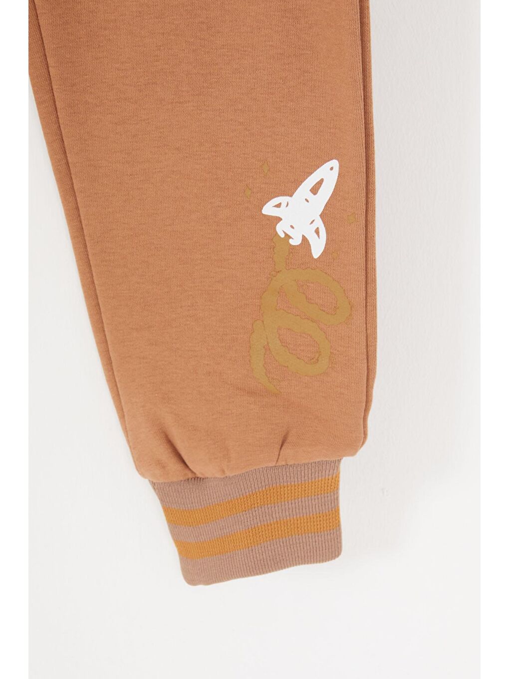 Kahverengi Uzay Temalı Şardonlu Erkek Çocuk Kolej Eşofman Takımı 17075-3