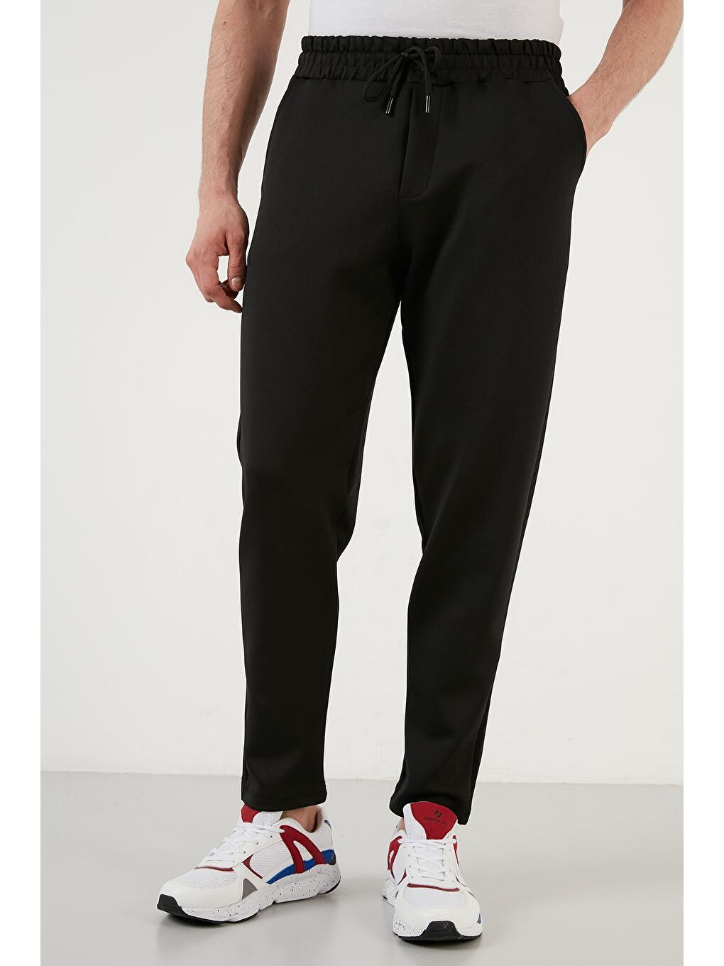 Siyah Belden Bağlamalı Kapüşonlu Slim Fit Eşofman Takımı 5652152-3