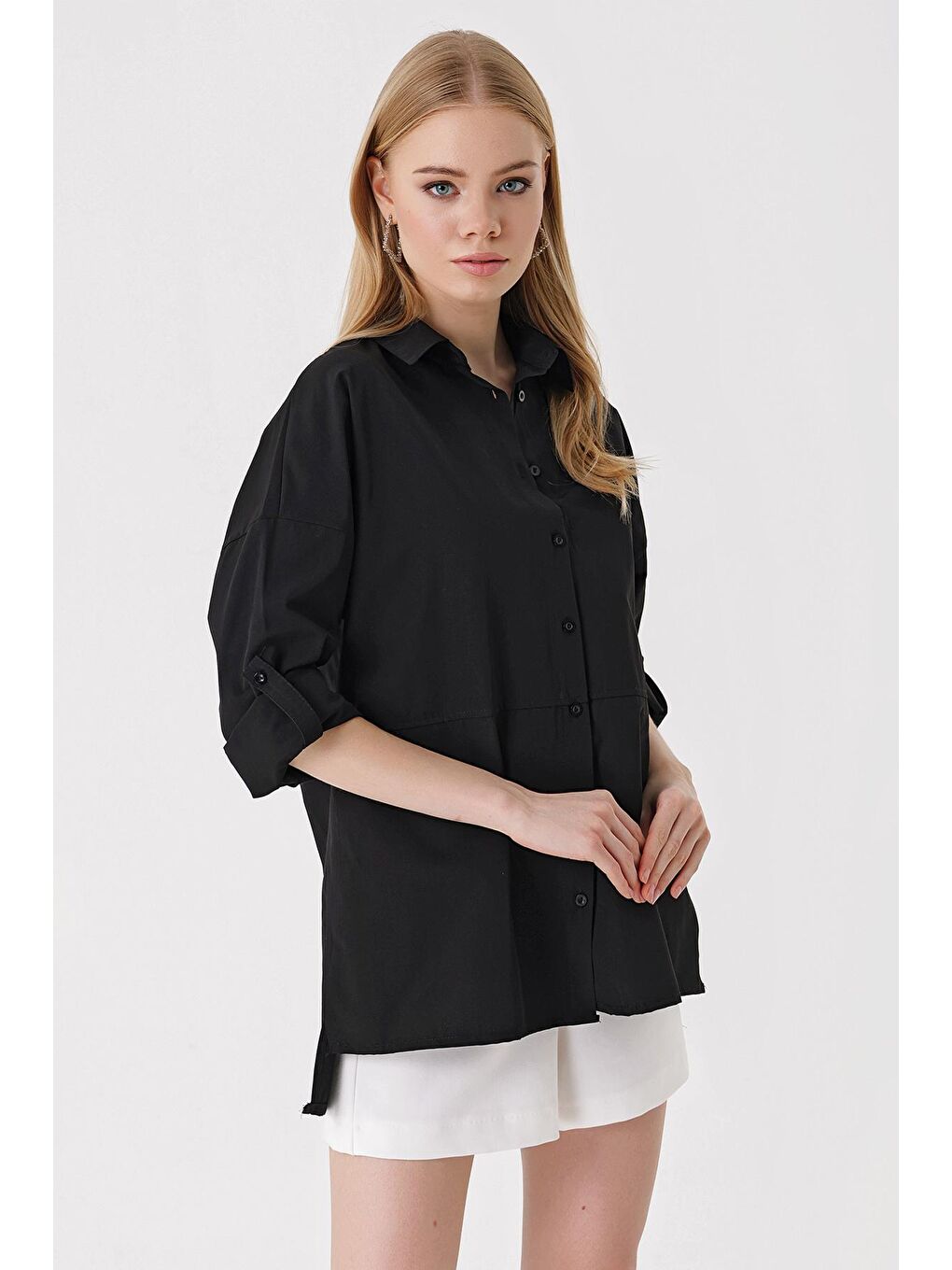 3975 Yırtmaçlı Poplin Gömlek - Siyah-1