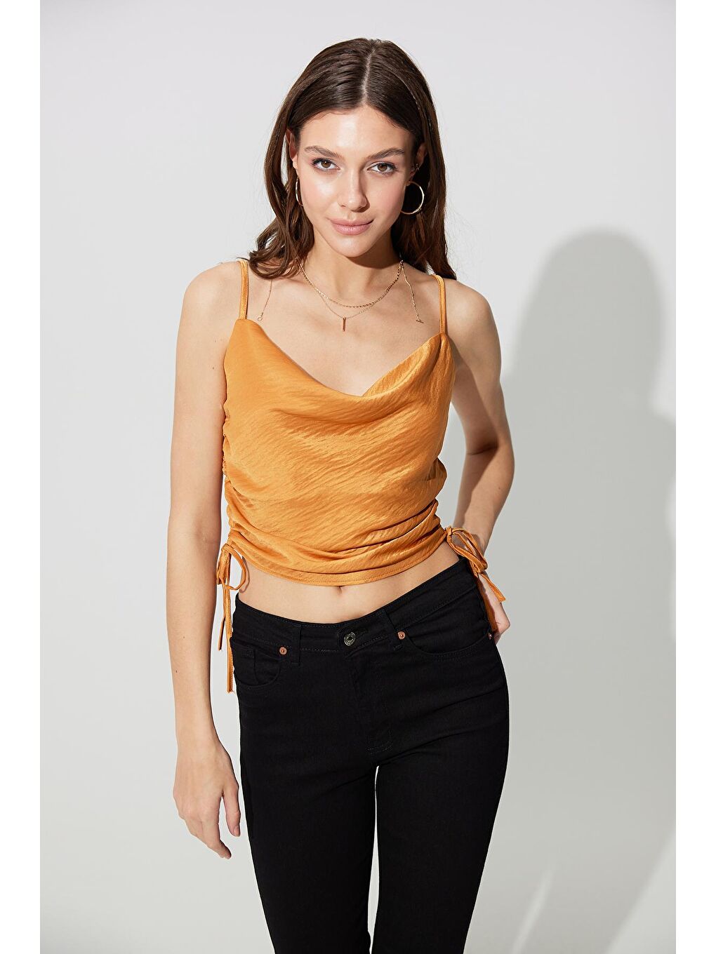 Kahverengi Taba Yanları Büzgülü Askılı Büstiyer-1