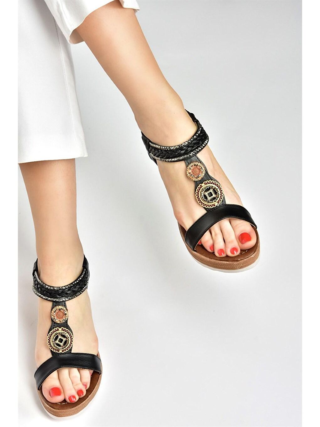 Siyah Dolgu Topuklu Kadın Sandalet M258313609-2