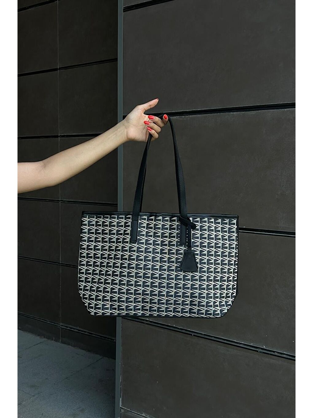 Michelle Monogram Omuz Çantası Siyah-9