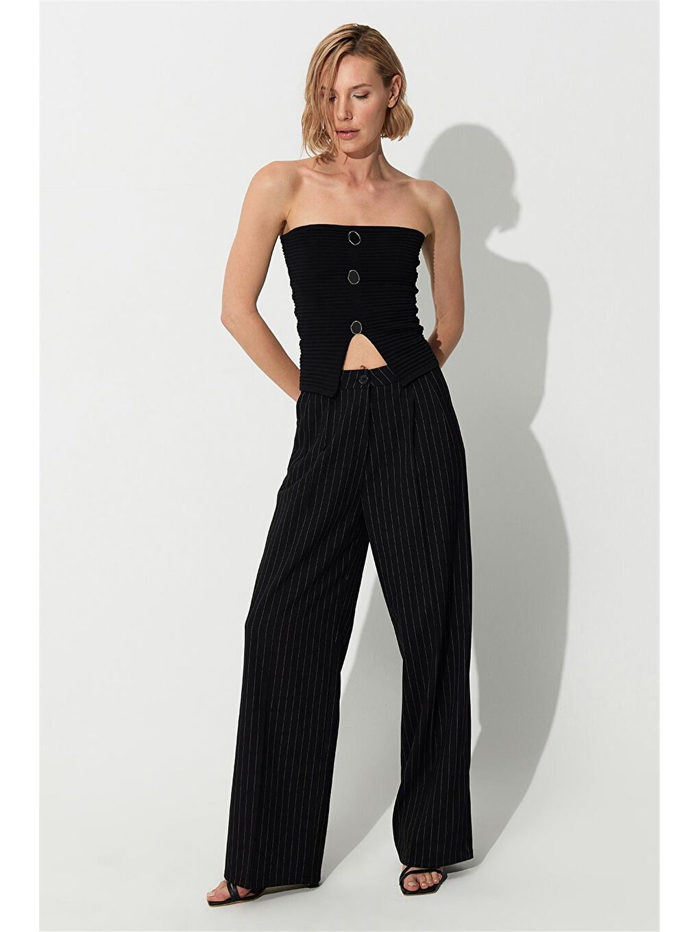 Siyah Göbek Üçgen Detaylı Triko Büstiyer SWA4656Sİ-2