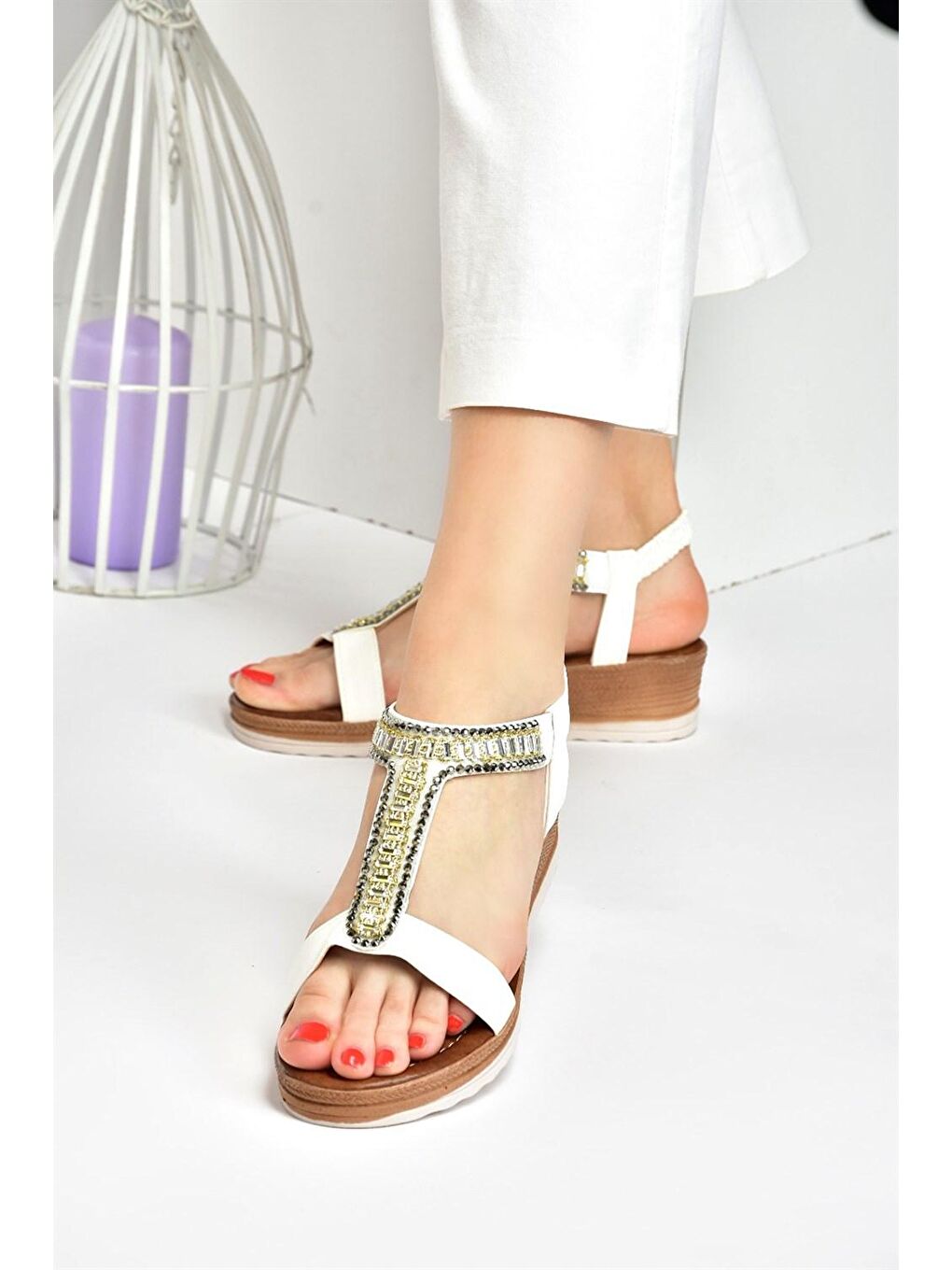 Beyaz Taşlı Günlük Kadın Sandalet M258311009-2