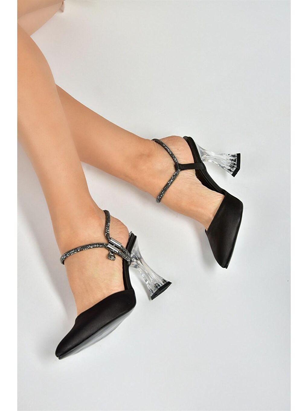 Siyah Saten Kumaş Kadın Abiye Topuklu Ayakkabı M246066904-2