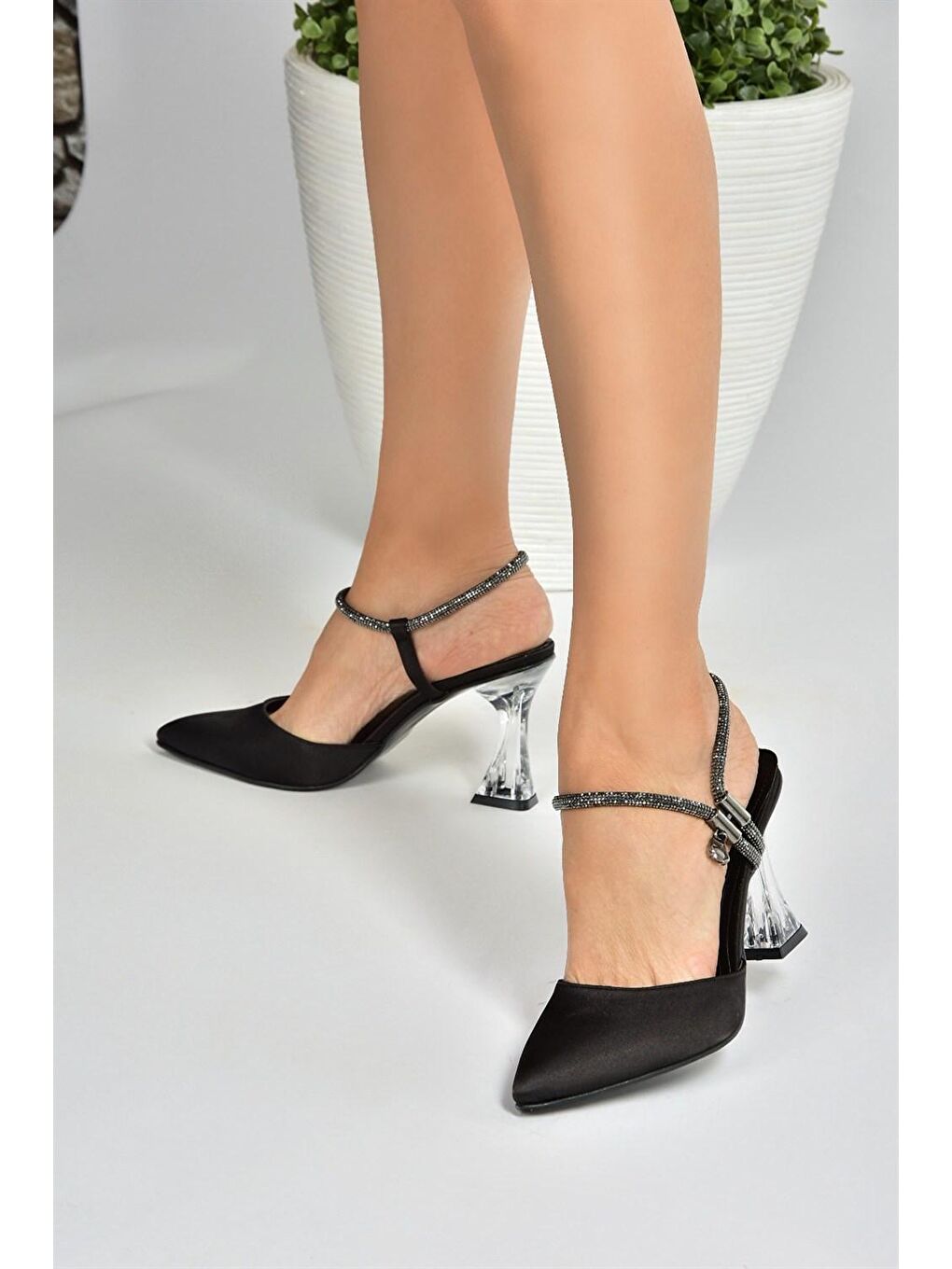 Siyah Saten Kumaş Kadın Abiye Topuklu Ayakkabı M246066904-3