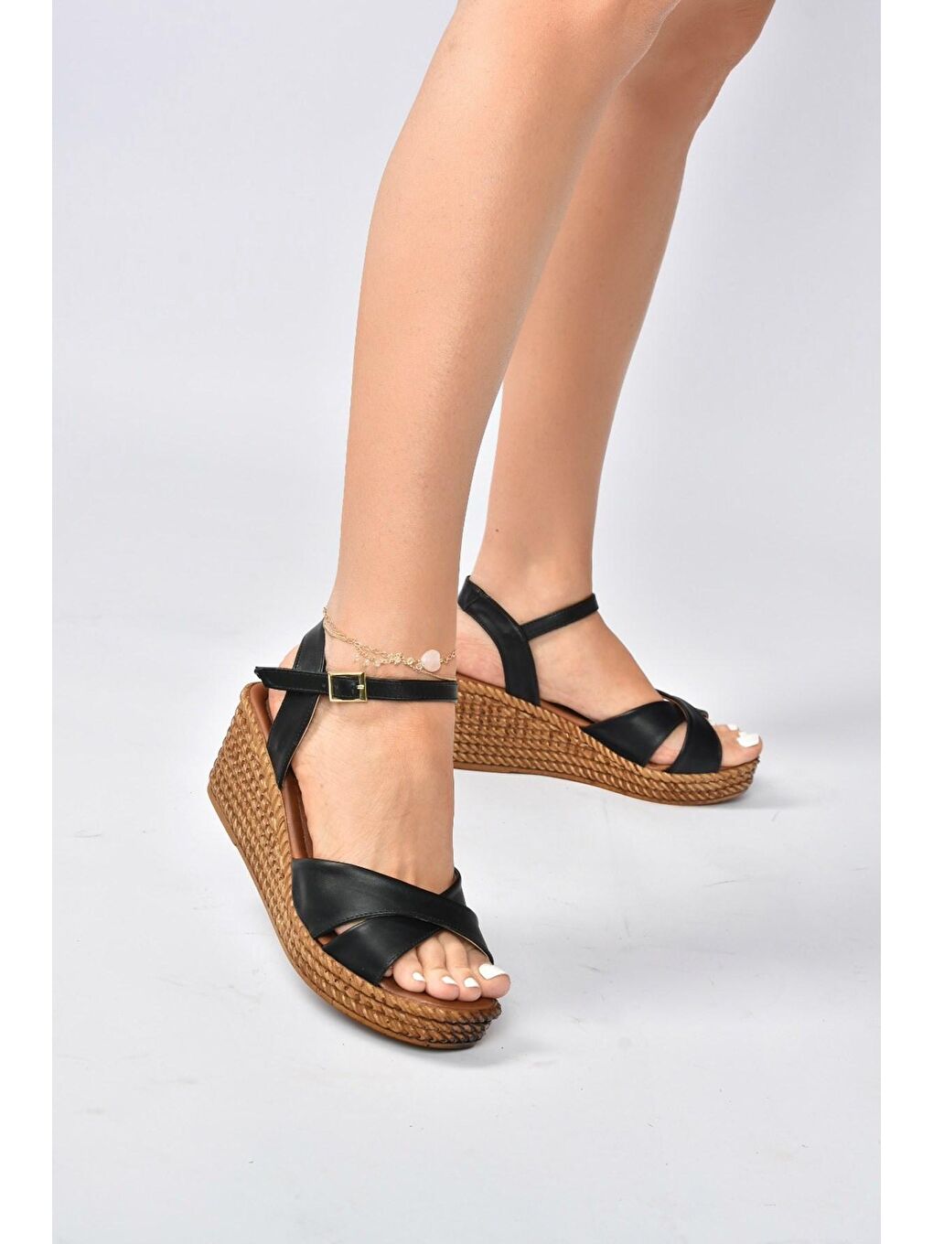 K674192109 Siyah Dolgu Taban Kadın Ayakkabı