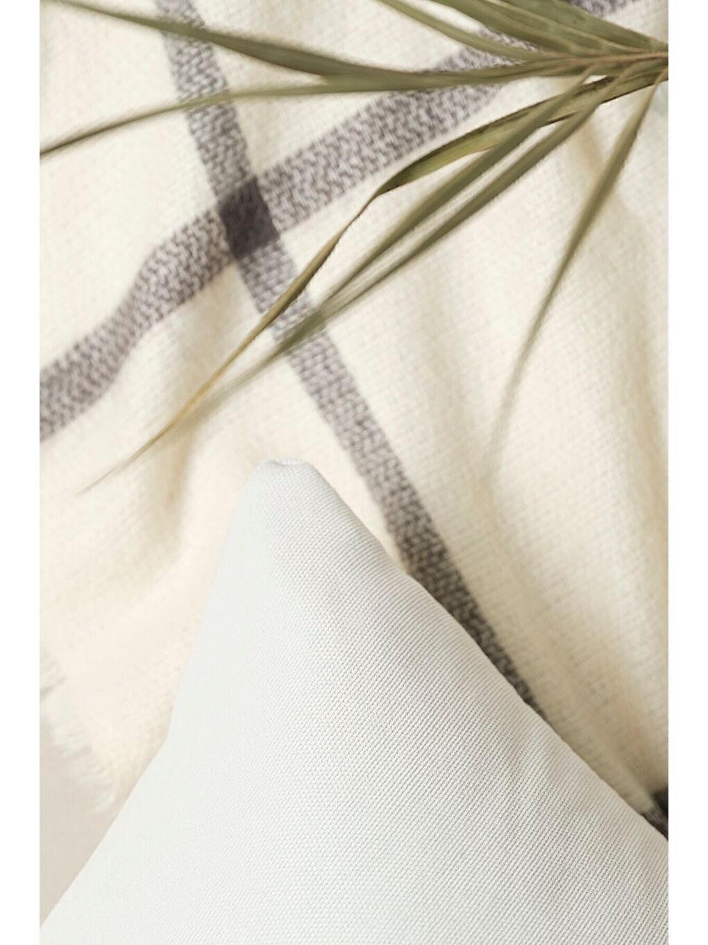 Panoroma Süet Dokulu Düz Punch (Panç) İçin Uygun Açık Gri 45X45 Dekoratif Kırlent Kılıfı-2