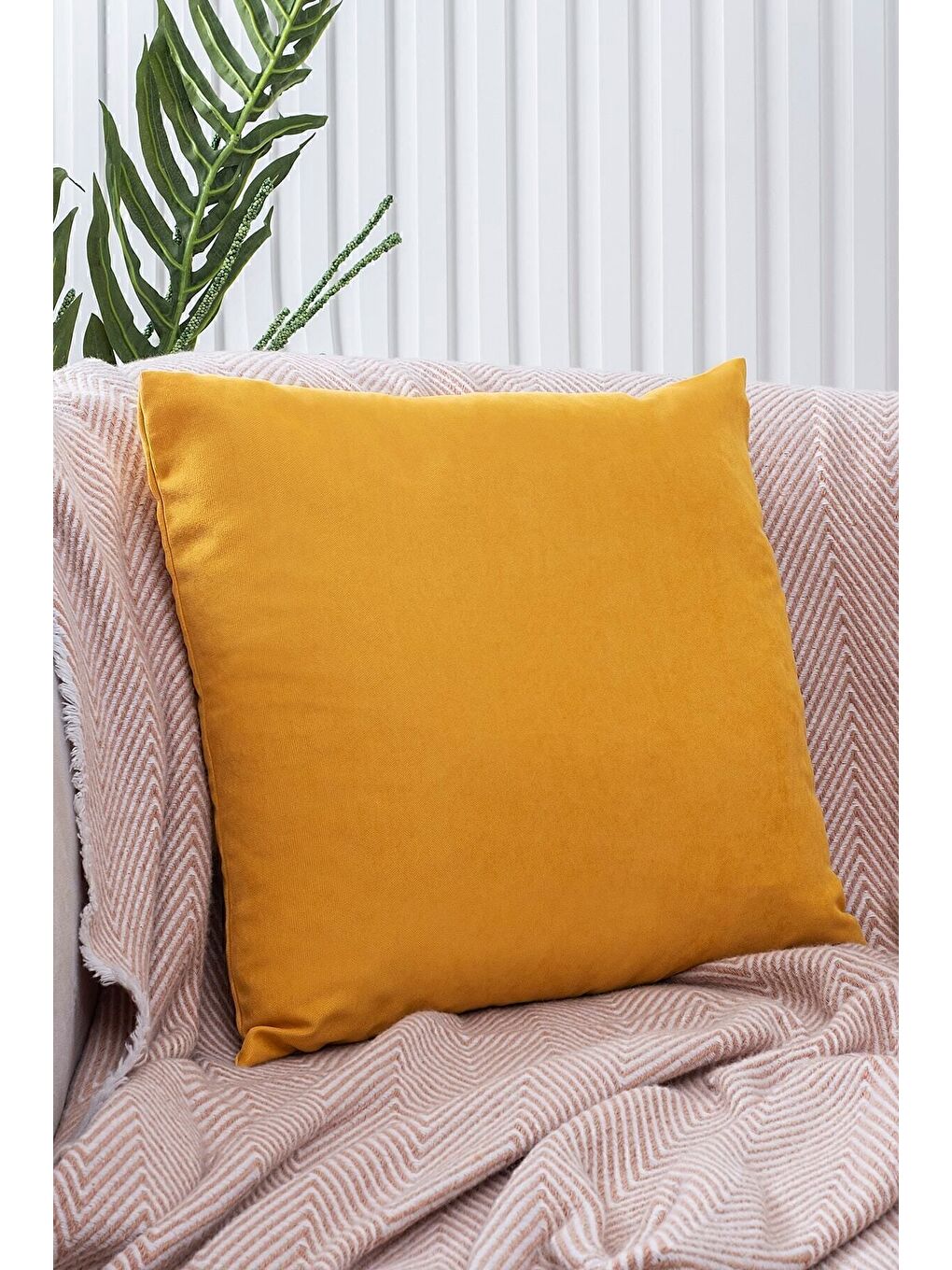 Panoroma Süet Dokulu Düz Punch (Panç) İçin Uygun Sarı 45X45 Dekoratif Kırlent Kılıfı