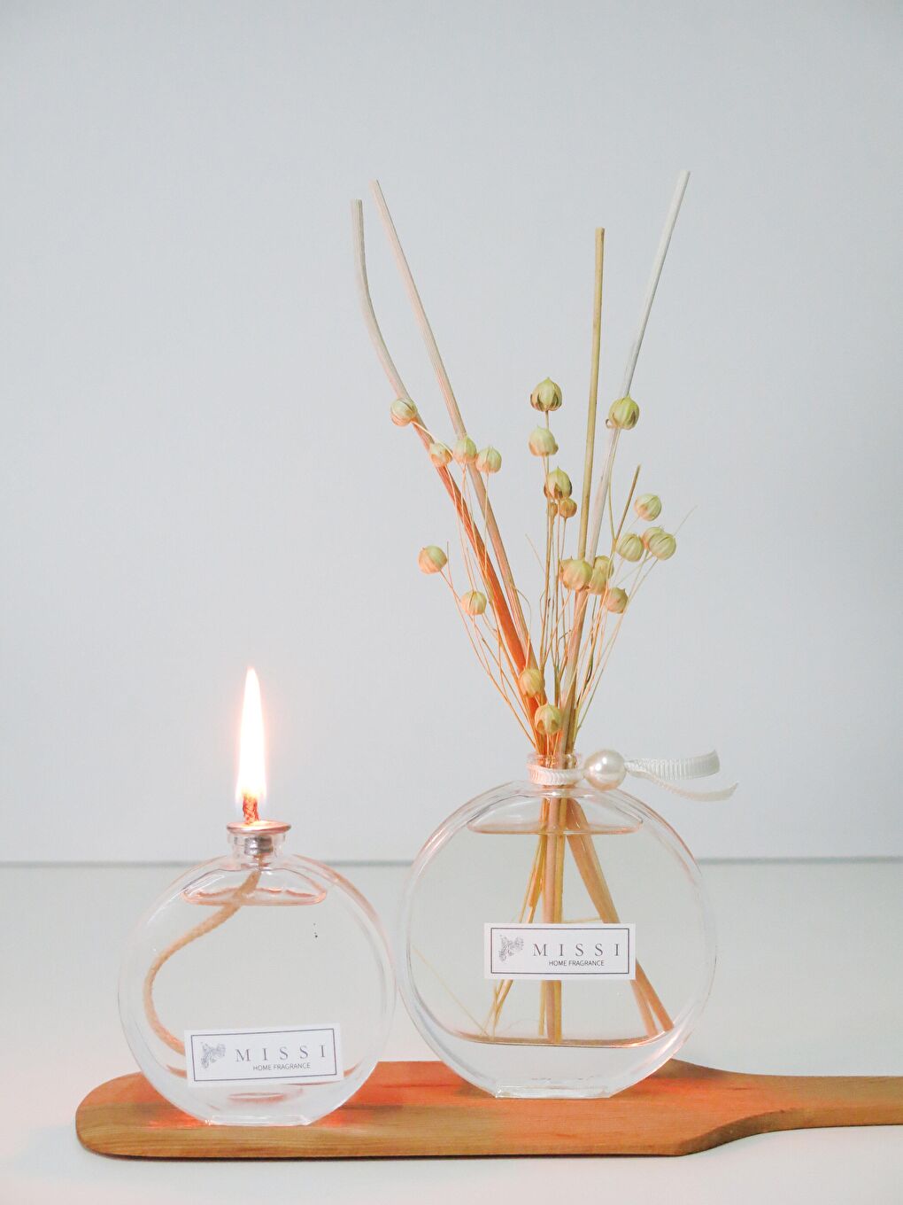 Renksiz Doğal Çiçekli Yasemin Sandal Oda Kokusu ve Kandil Seti