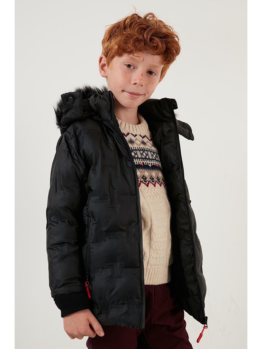 Siyah Yakası Suni Kürklü Çıkarılabilir Kapüşonlu Peluş Astarlı Mont 5760055-1