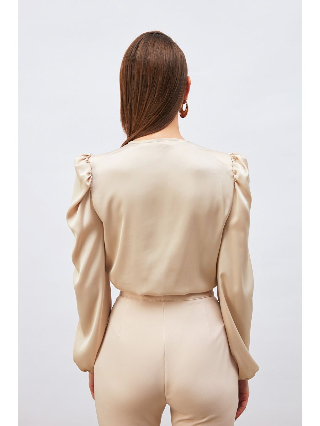 Bej Kruvaze Saten Bodysuit Bluz - Taş-7