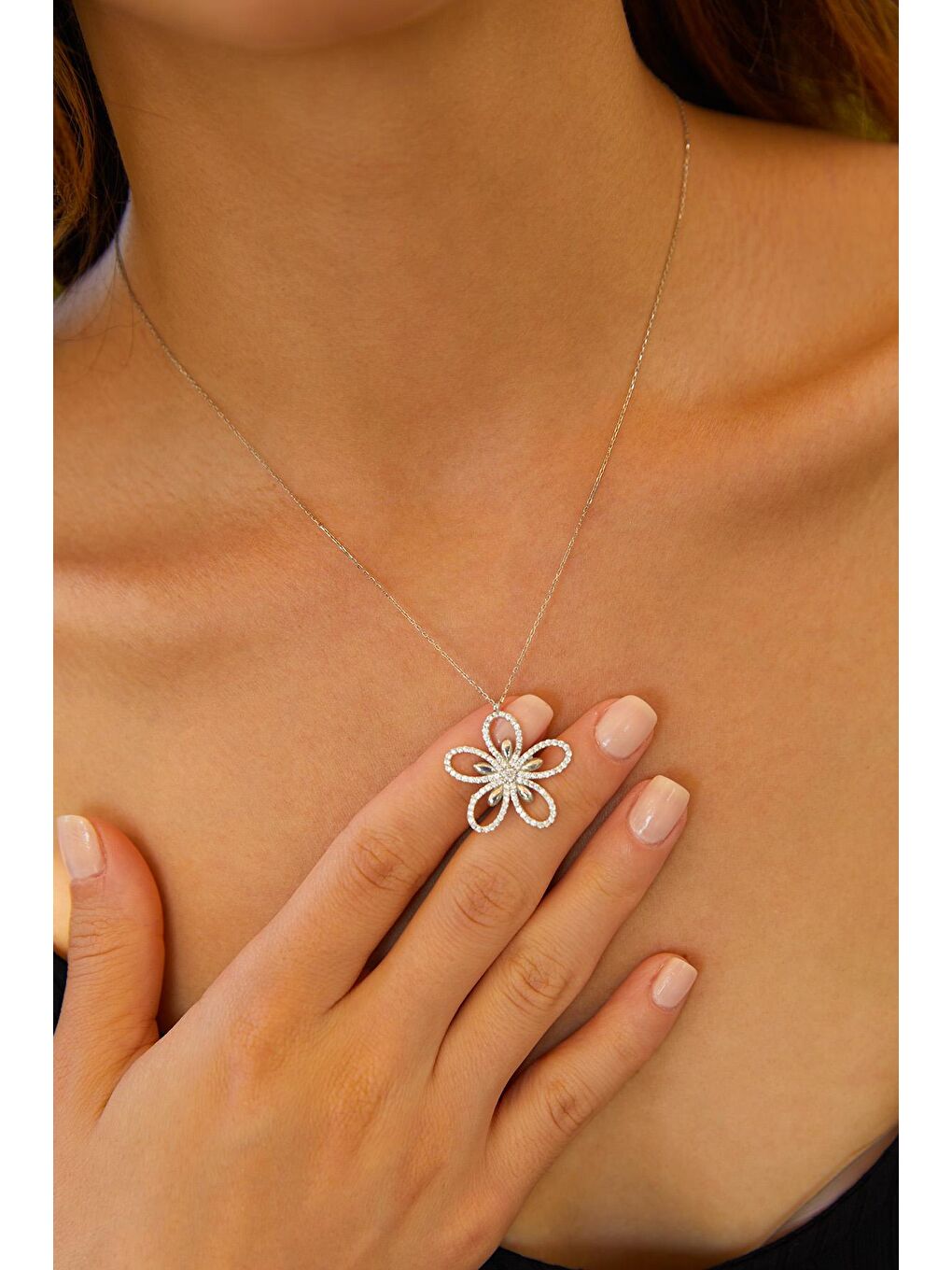 Gri Kadın Gümüş Kaplama 925 Ayar Gümüş Taşlı Çiçek Kolye-1