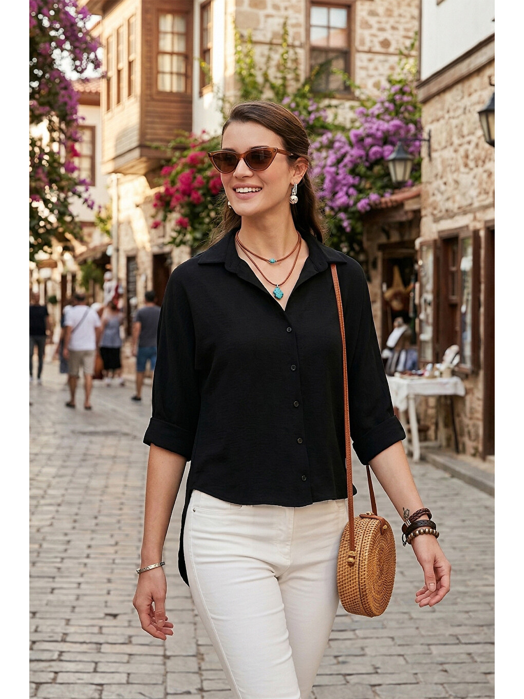 Siyah Oversize Fit Önü Kısa Arkası Uzun Truvakar Kol Kadın Gömlek 5866116