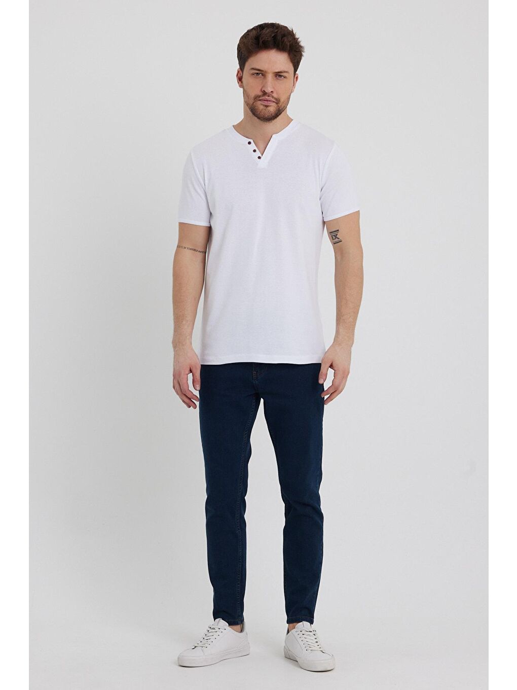 Beyaz Erkek  Patlı Yaka Basic Rıbana Tişört-1