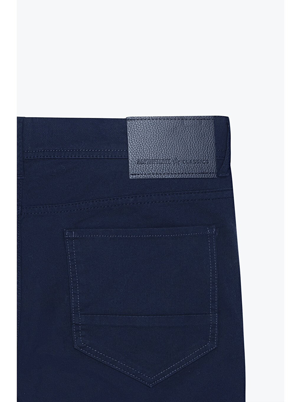Erkek Lacivert Slim Fit Dar Kesim Yan Cepli Gofre Desenli Şort-8