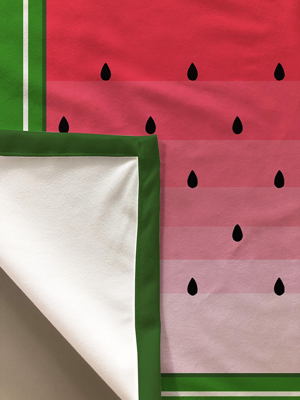 Karışık Karpuz Desenli Masa Örtüsü Renkli 140x140 cm-1