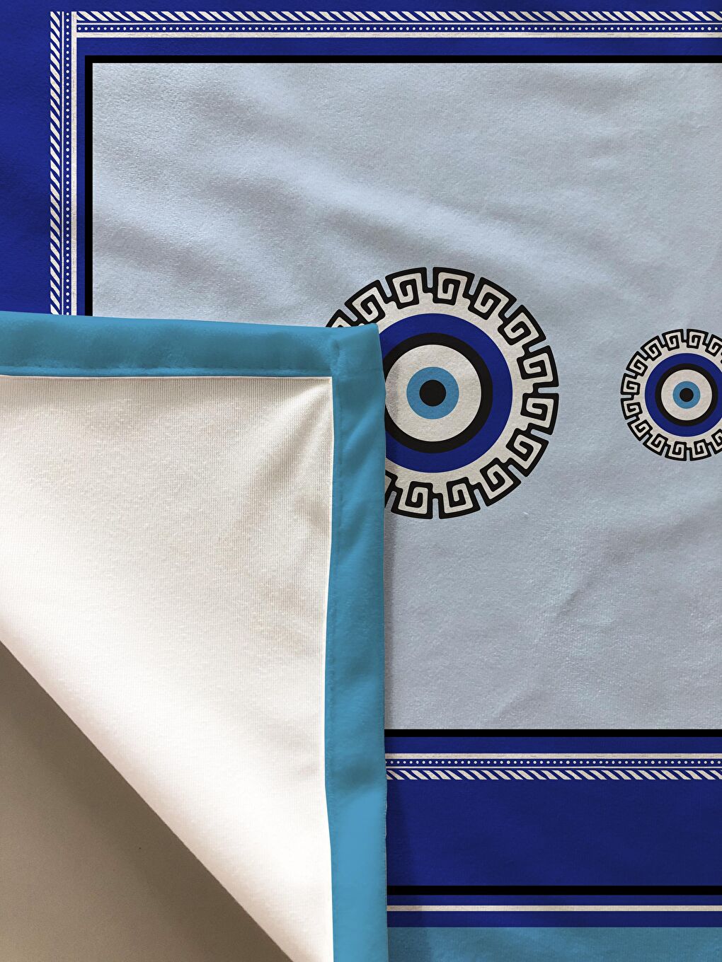 Karışık Nazar Boncuğu Desenli Masa Örtüsü Mavi 140x140 cm-1