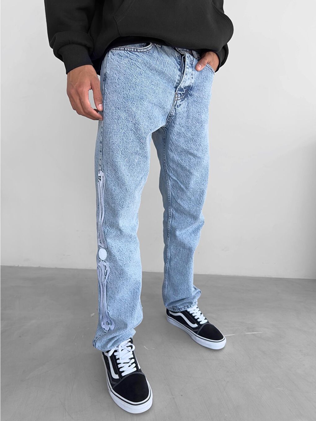 Baggy Fit Nakış İşlemeli Jean Mavi