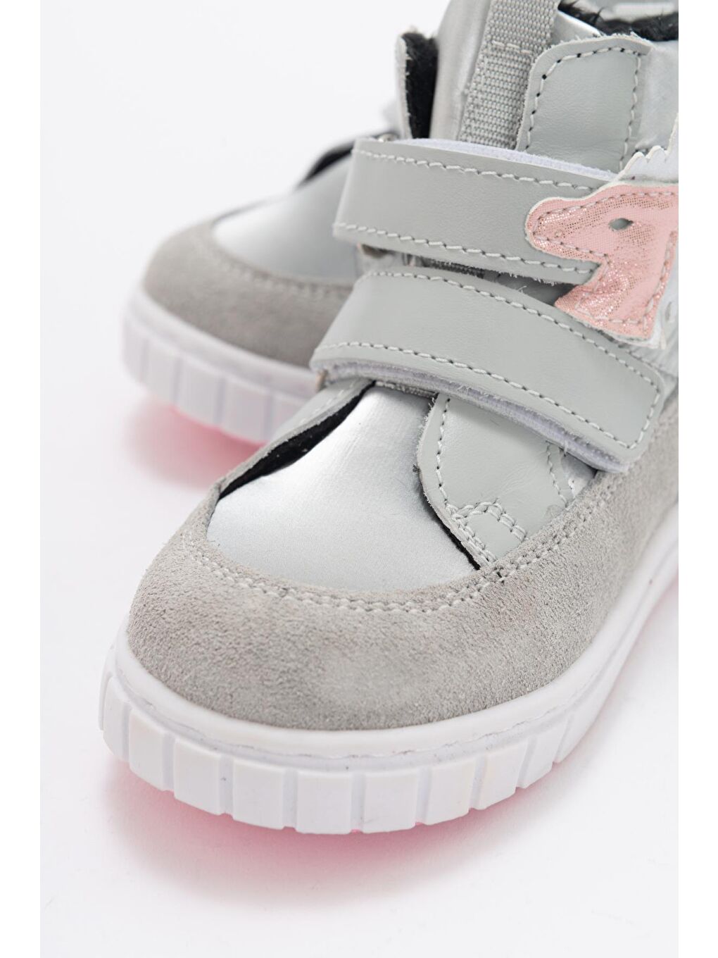 Kız Çocuk Gri Hakiki Deri Anatomik Günlük Bot-1