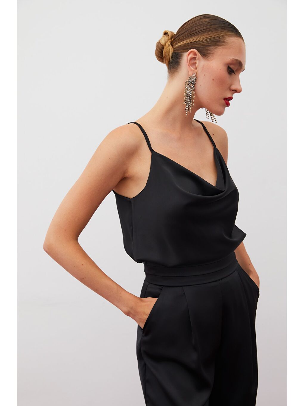 Degaje Yaka Saten Bluz - Siyah-2