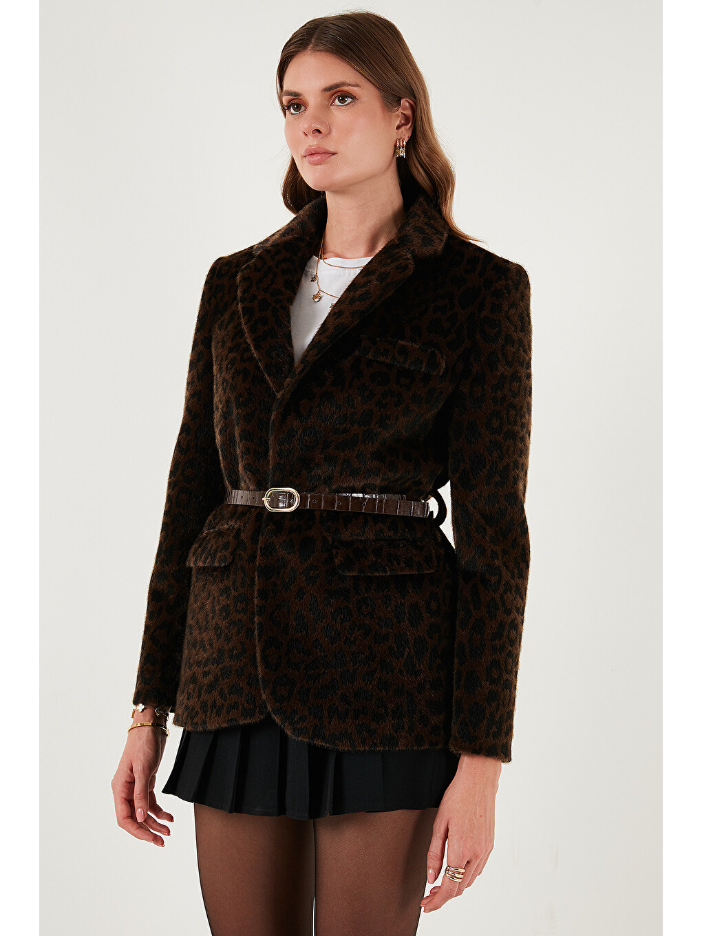 Kahverengi Leopar Desenli Regular Fit Kemer Detaylı Pelüş Dokulu Blazer Ceket 6839614-5