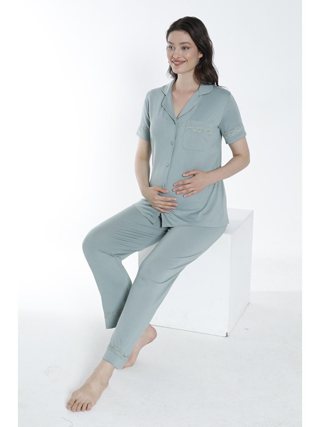 Yeşil Önden Düğmeli Dantel Detaylı Hamile ve Lohusa Pijama Takımı-4