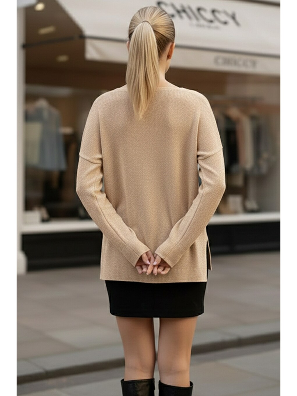Kahverengi Sütlü Kahve V Yaka Uzun Kol Yırtmaçlı Simli Casual Arkası Uzun Oversize Triko Kazak 70 75-3